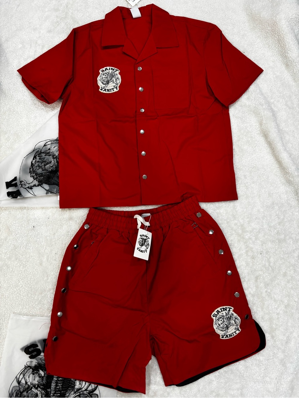 Red Men's Button-Up Shirt & Shorts Set